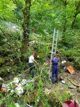 Sanacija črnega odlagališča – Banova jama 059